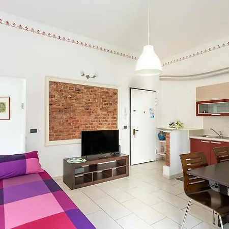 アパート Ortensia アローナ